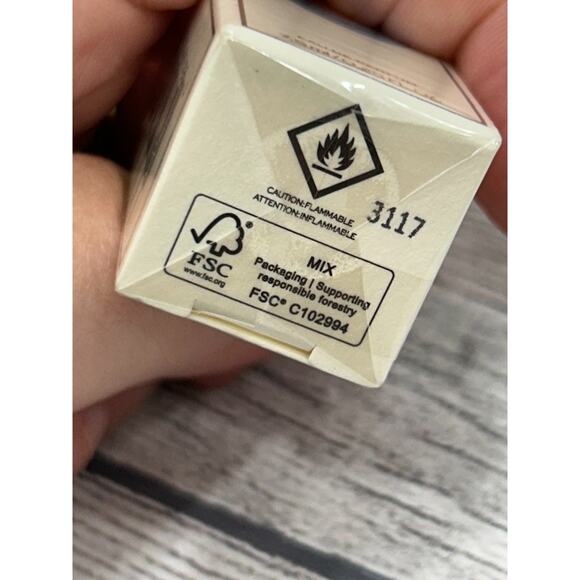 New Tory Burch Electric Sky Eau de Parfum 7.5ml / 0.25 fl oz Made in USA - Picture 4 of 4